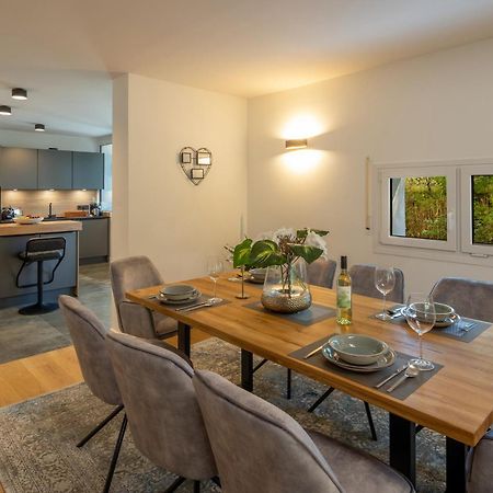 Sweethome - Luxus Pur - Grosse Kueche, 2 Baeder, 2 Terrassen Ottobrunn Luaran gambar