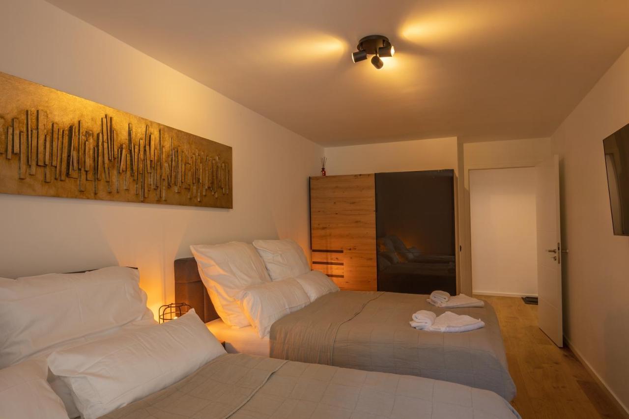 Sweethome - Luxus Pur - Grosse Kueche, 2 Baeder, 2 Terrassen Ottobrunn Luaran gambar