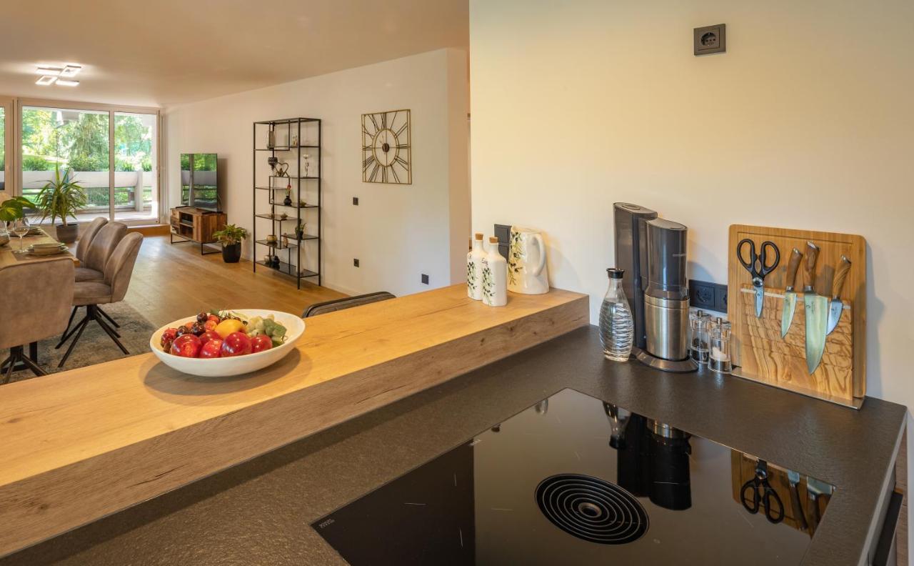 Sweethome - Luxus Pur - Grosse Kueche, 2 Baeder, 2 Terrassen Ottobrunn Luaran gambar