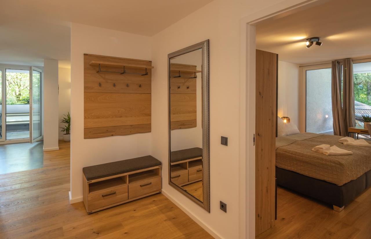 Sweethome - Luxus Pur - Grosse Kueche, 2 Baeder, 2 Terrassen Ottobrunn Luaran gambar