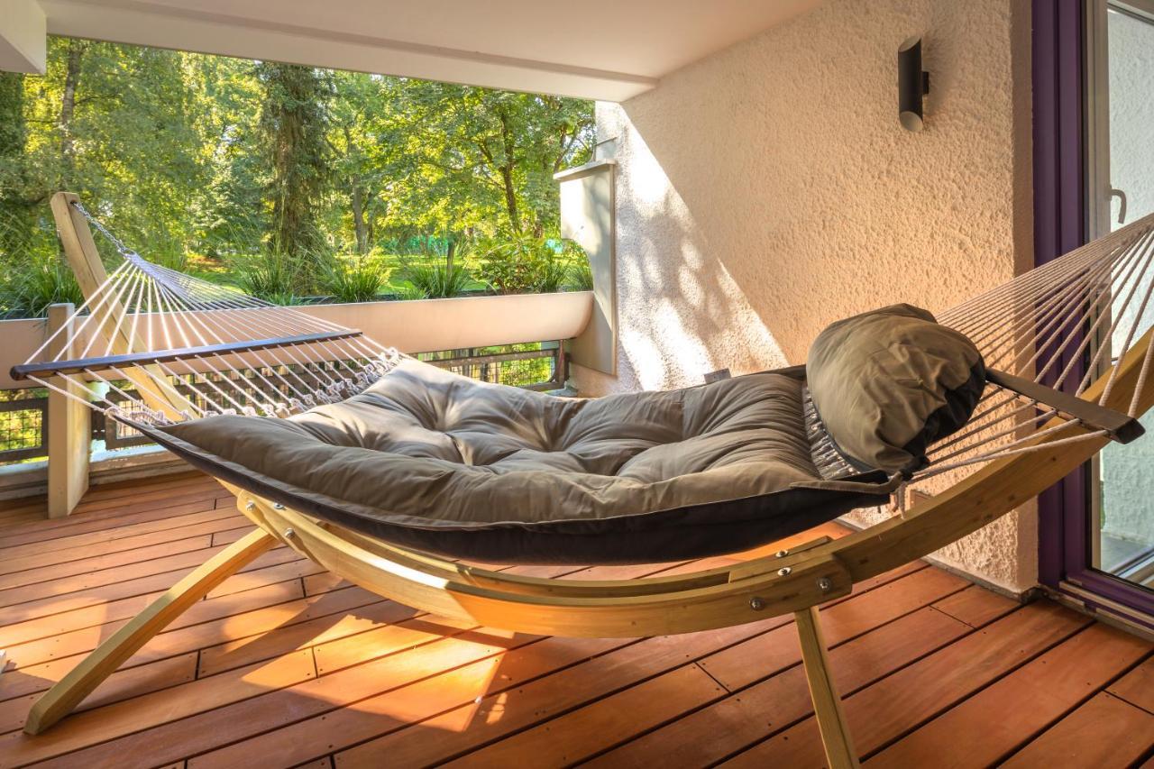 Sweethome - Luxus Pur - Grosse Kueche, 2 Baeder, 2 Terrassen Ottobrunn Luaran gambar